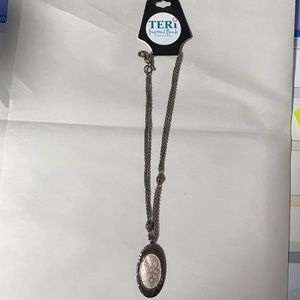 Beautiful Lois Hill Necklace Pendant 92.5 Silver